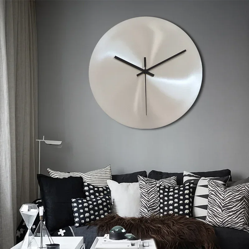Silver Minimalist Industrial W - огляд і ціна Resin Art Wall Clock