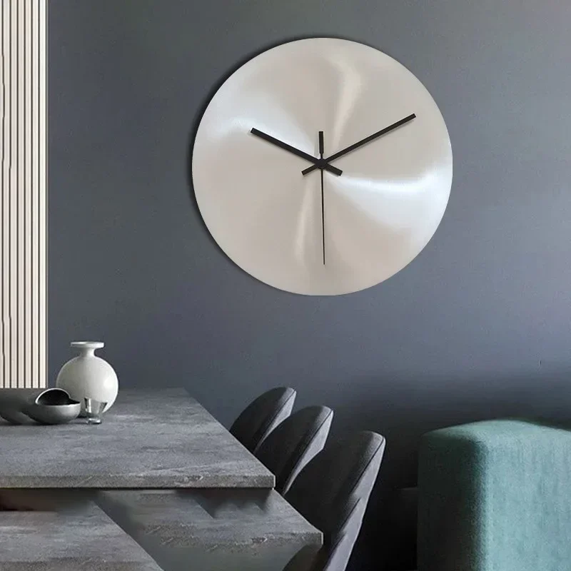 Silver Minimalist Industrial W - огляд і ціна Resin Art Wall Clock
